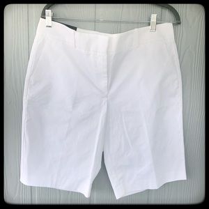 NWT ANN TAYLOR SHORTS WHITE BOARDWALK STYLE SZ 12. Reduced price